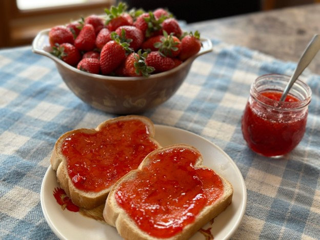 How to Make Homemade Jam
